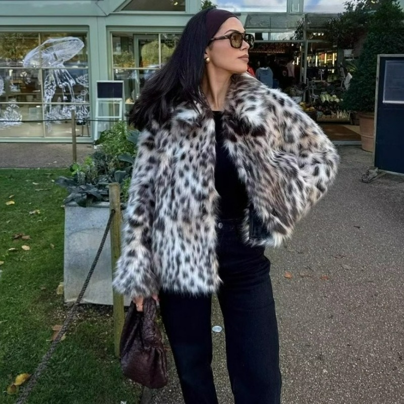 Europe Beautiful Women's Cloth - огляд і ціна Street Fashion Europe