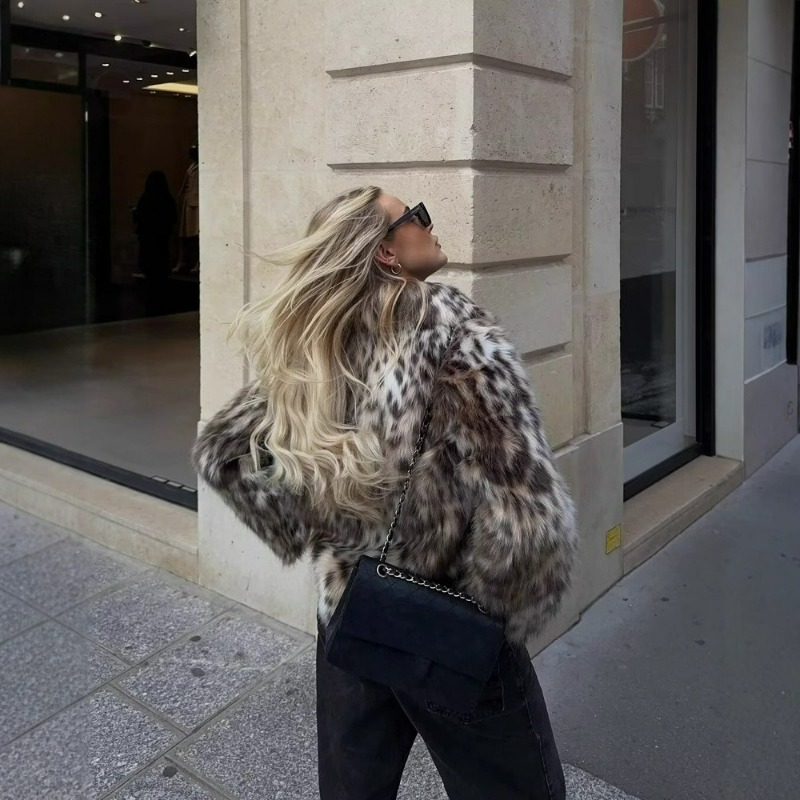 Europe Beautiful Women's Cloth - огляд і ціна Street Fashion Europe